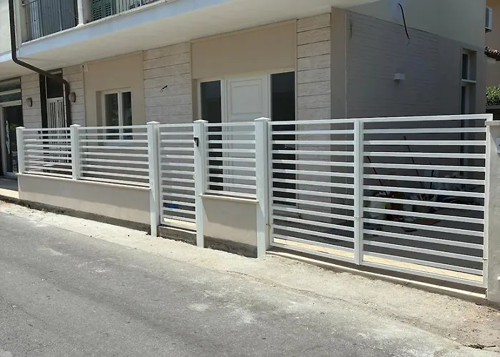 Ferienhaus Lacasadilillo-new Versilia Center 250m From The Sea *