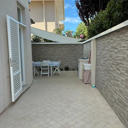 Holiday home Lacasadilillo-new Versilia Center 250m From The Sea